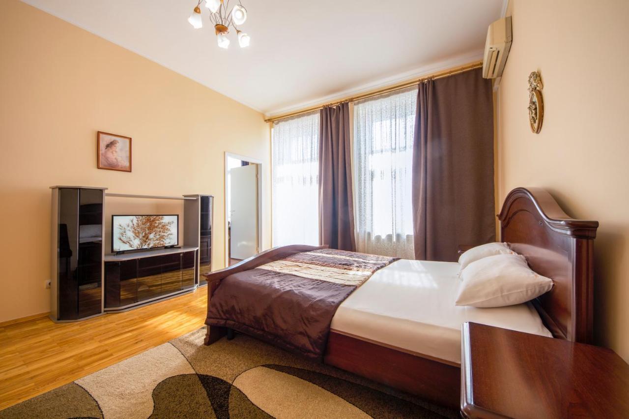 Cheap Apartments Kyiv Exterior photo