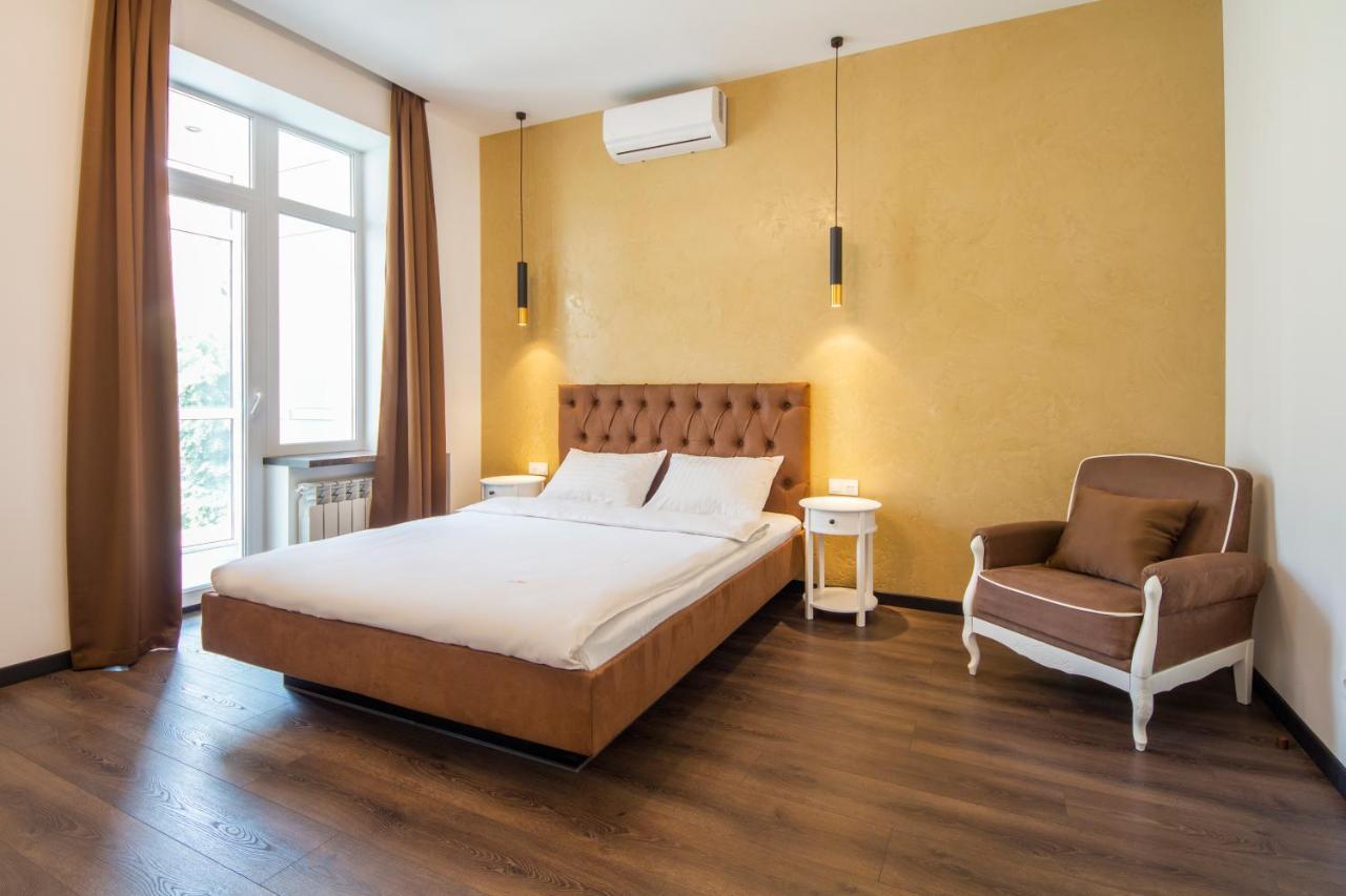 Cheap Apartments Kyiv Exterior photo