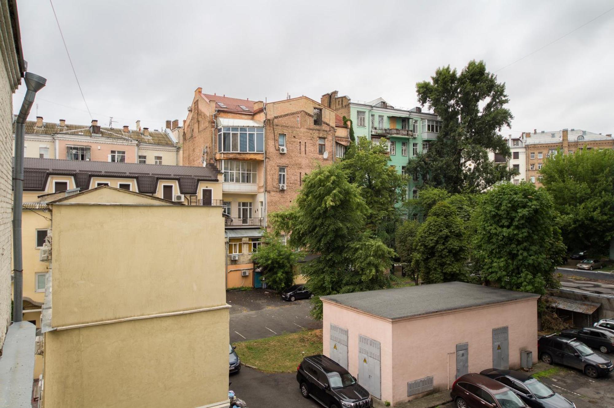 Cheap Apartments Kyiv Exterior photo