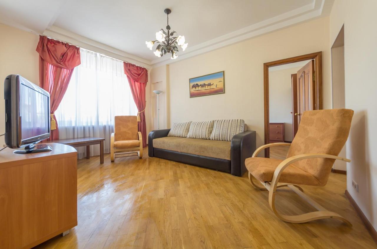 Cheap Apartments Kyiv Exterior photo