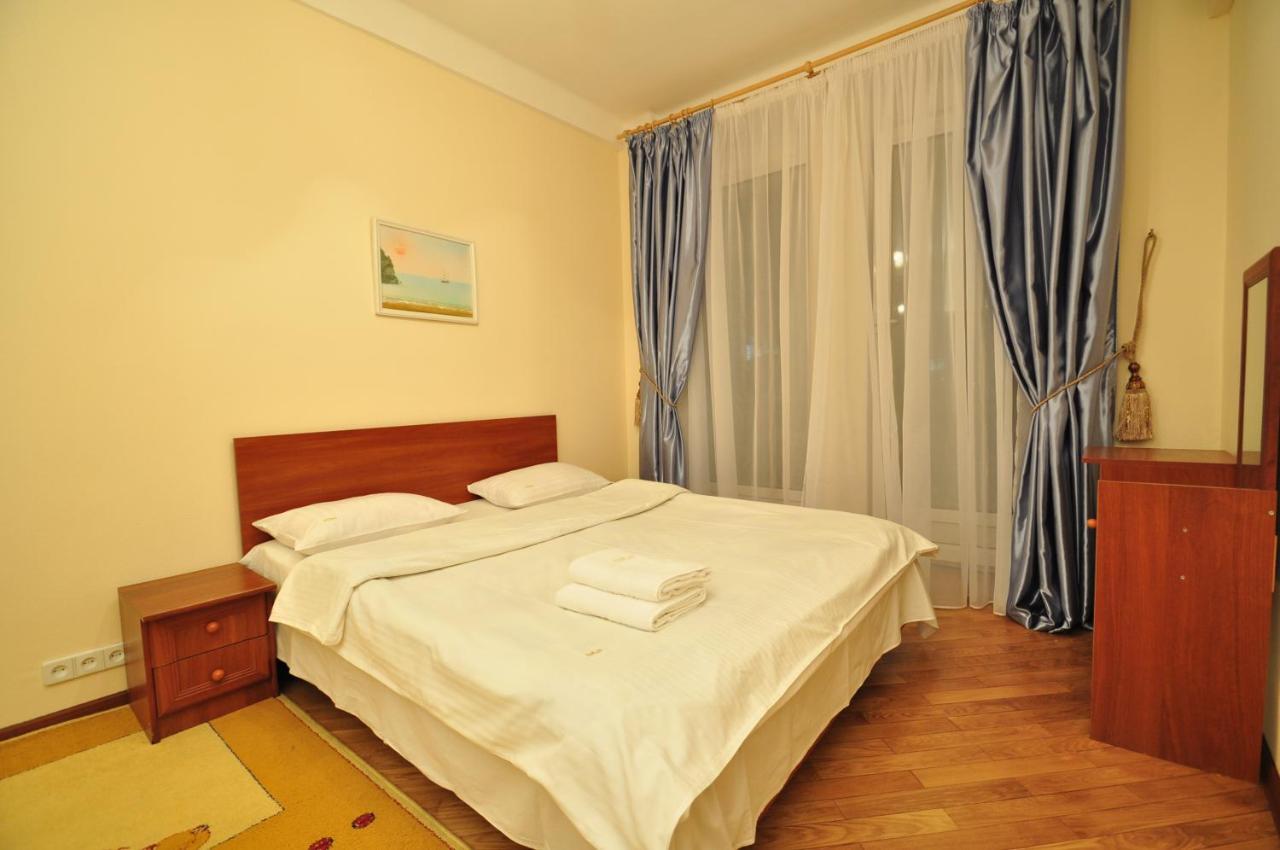 Cheap Apartments Kyiv Exterior photo